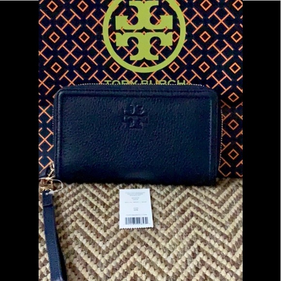 NWT last one❤️Tory Burch Smartphone Wristlet - Picture 4 of 8